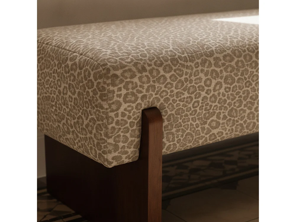 Sally - Banc en tissu imprimé léopard et bois - Beige