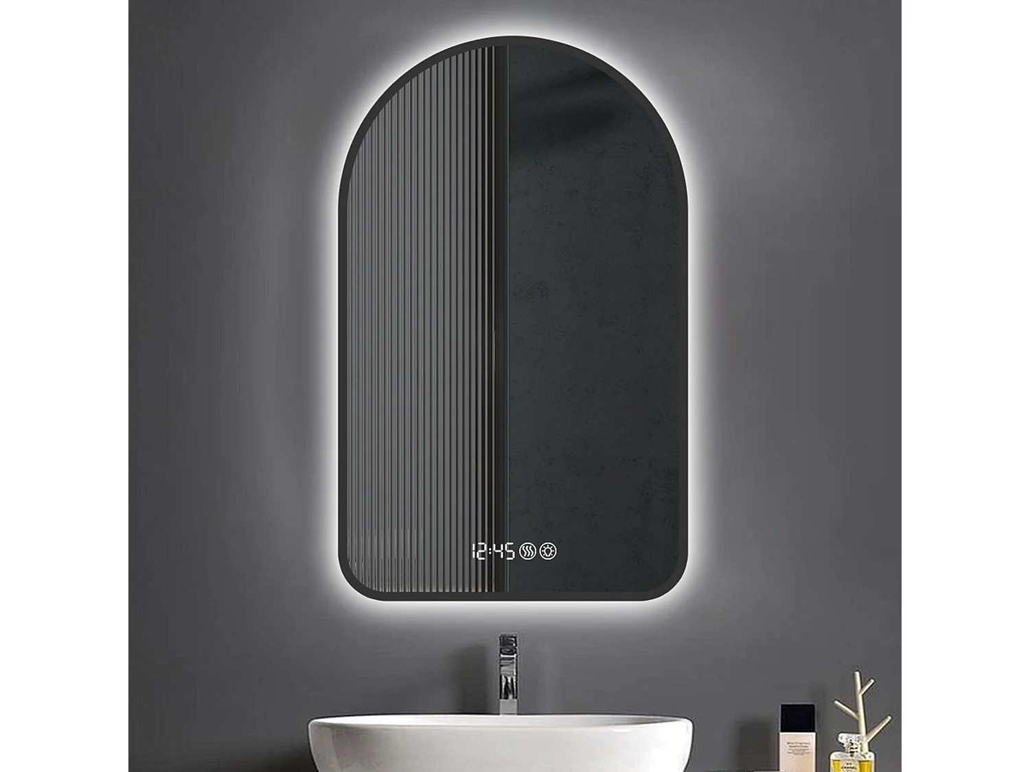 Miroir de salle de bain LED arqué 60 x 120 cm - Antibuée, intensité variable - Cadre noir