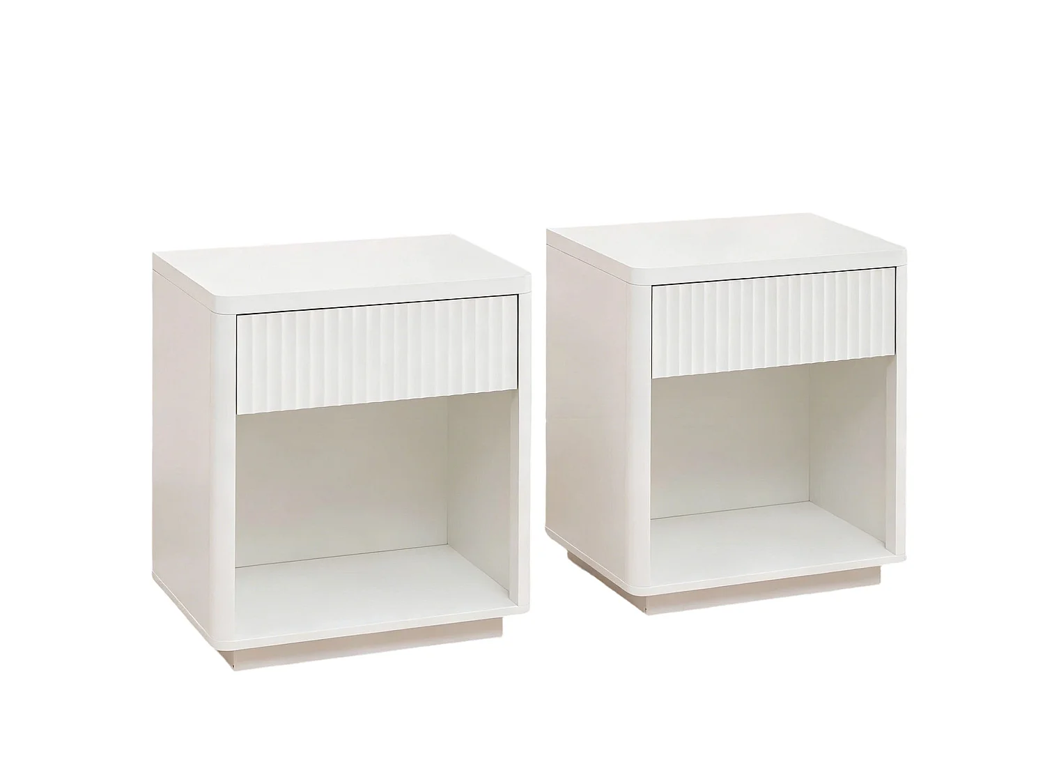Set med 2 vita sängbord (55 x 40 x 63,5 cm) med en låda och ett öppet fack.