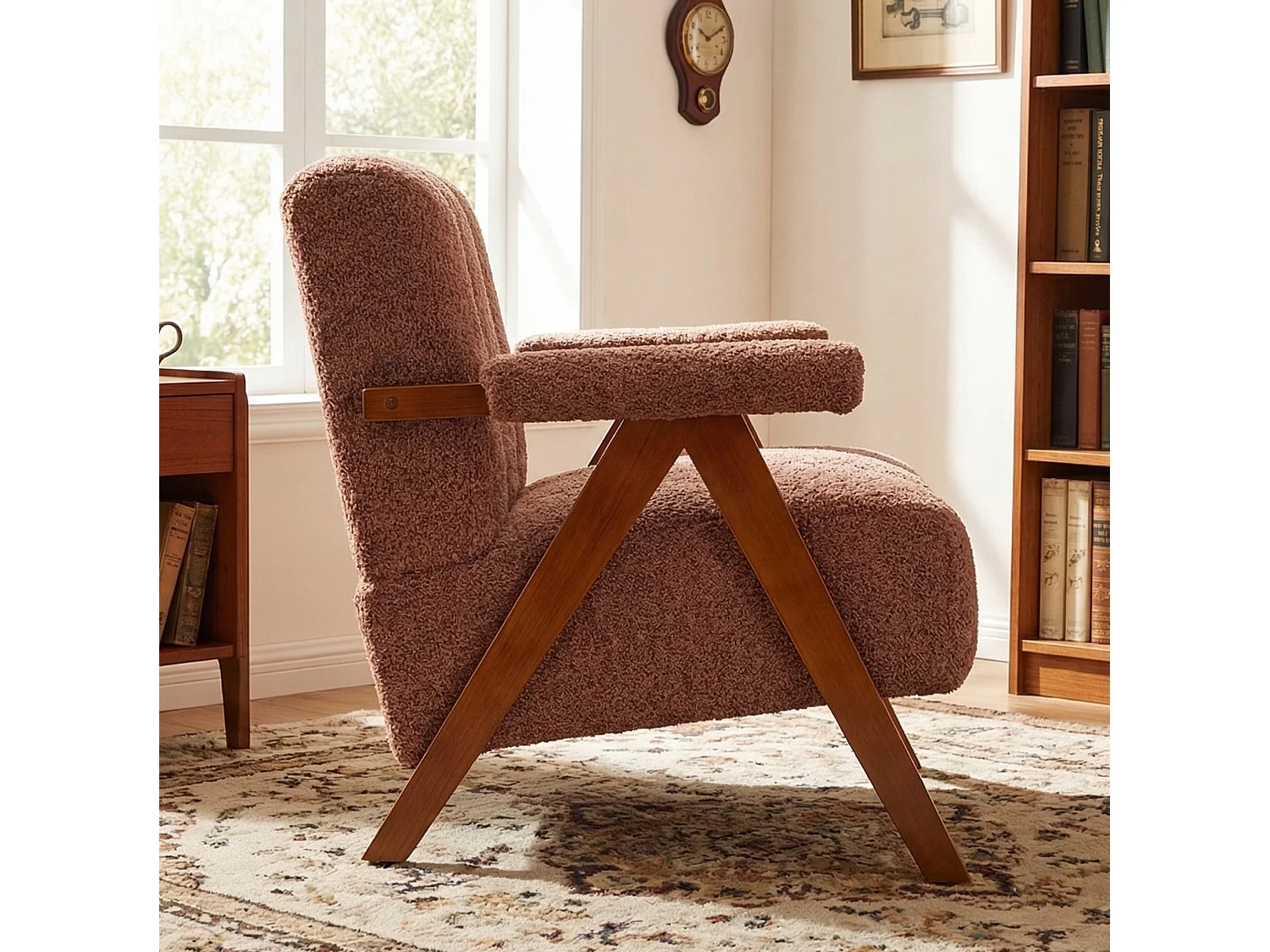 Fauteuil en tissu bouclé avec accoudoirs - Cadre en bois - Rouge rouille