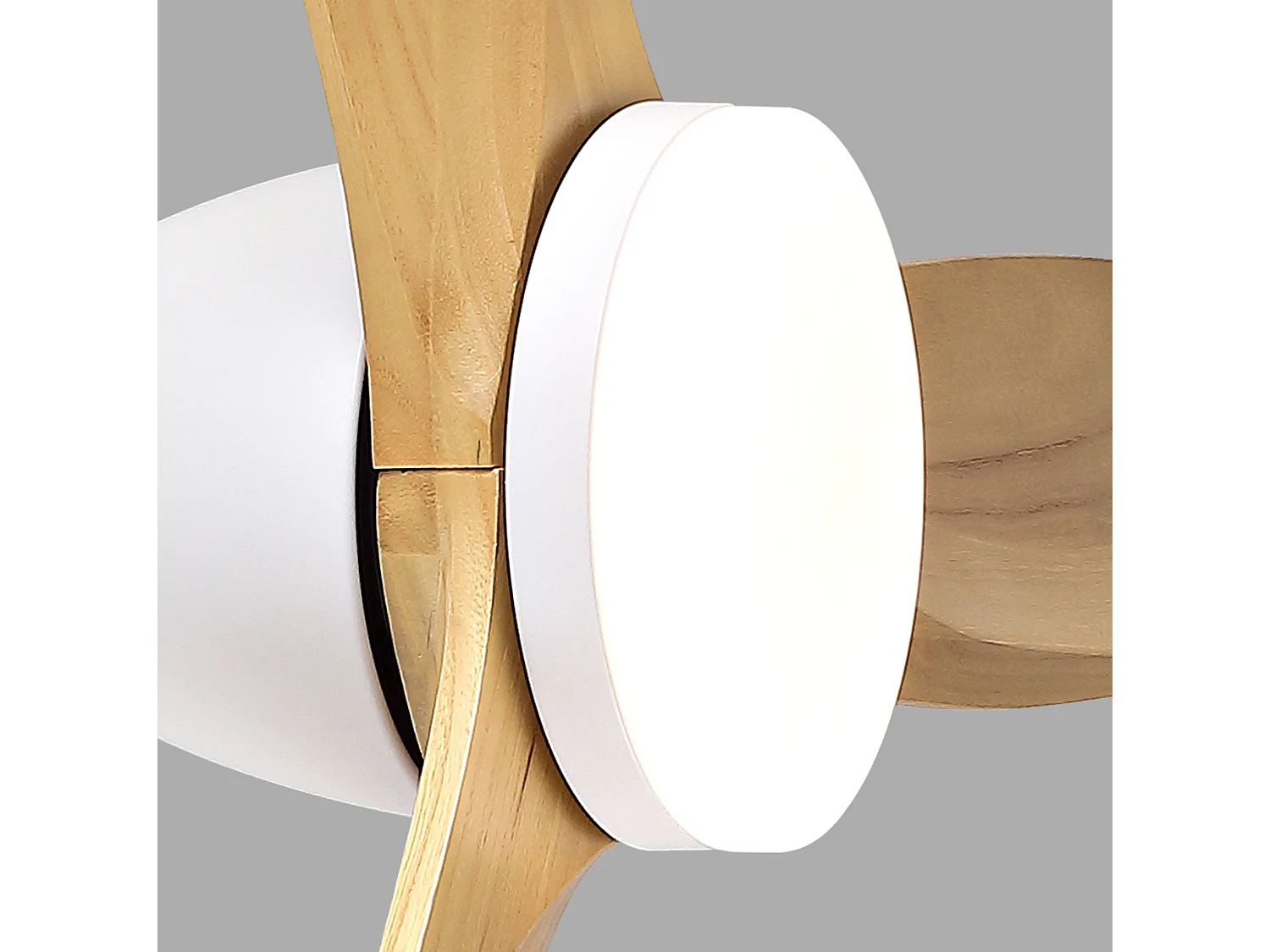 Ventilateur de plafond moderne avec intensité lumineuse réglable , 3 pales, 6 vitesses - Blanc et bois