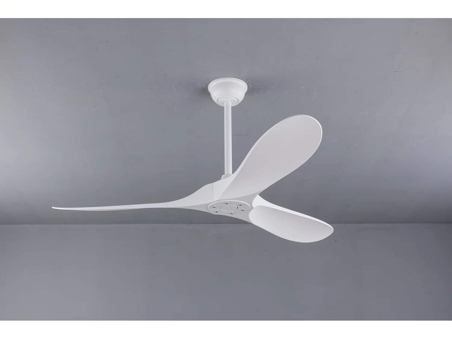 Ventilateur de plafond de 152 cm sans éclairage - moteur CC réversible, fonction minuterie - Blanc