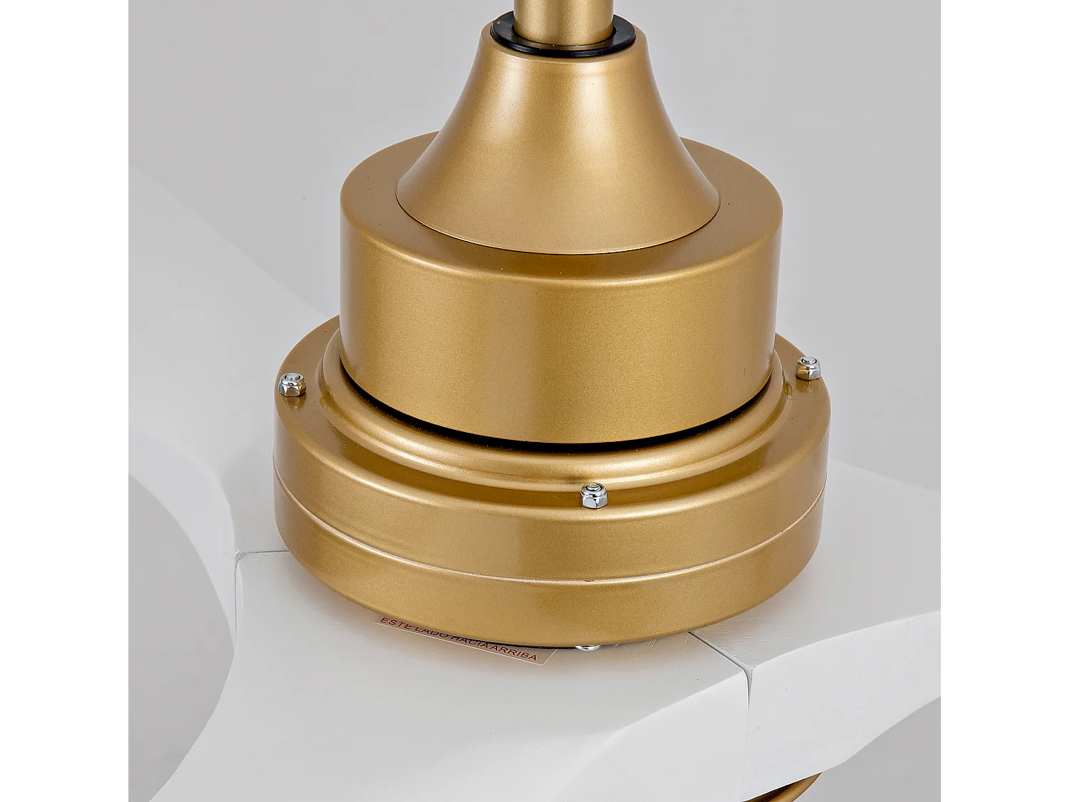 Ventilateur de plafond avec lumière, télécommande, fonction de variation d'intensité, pales en bois - Blanc et or
