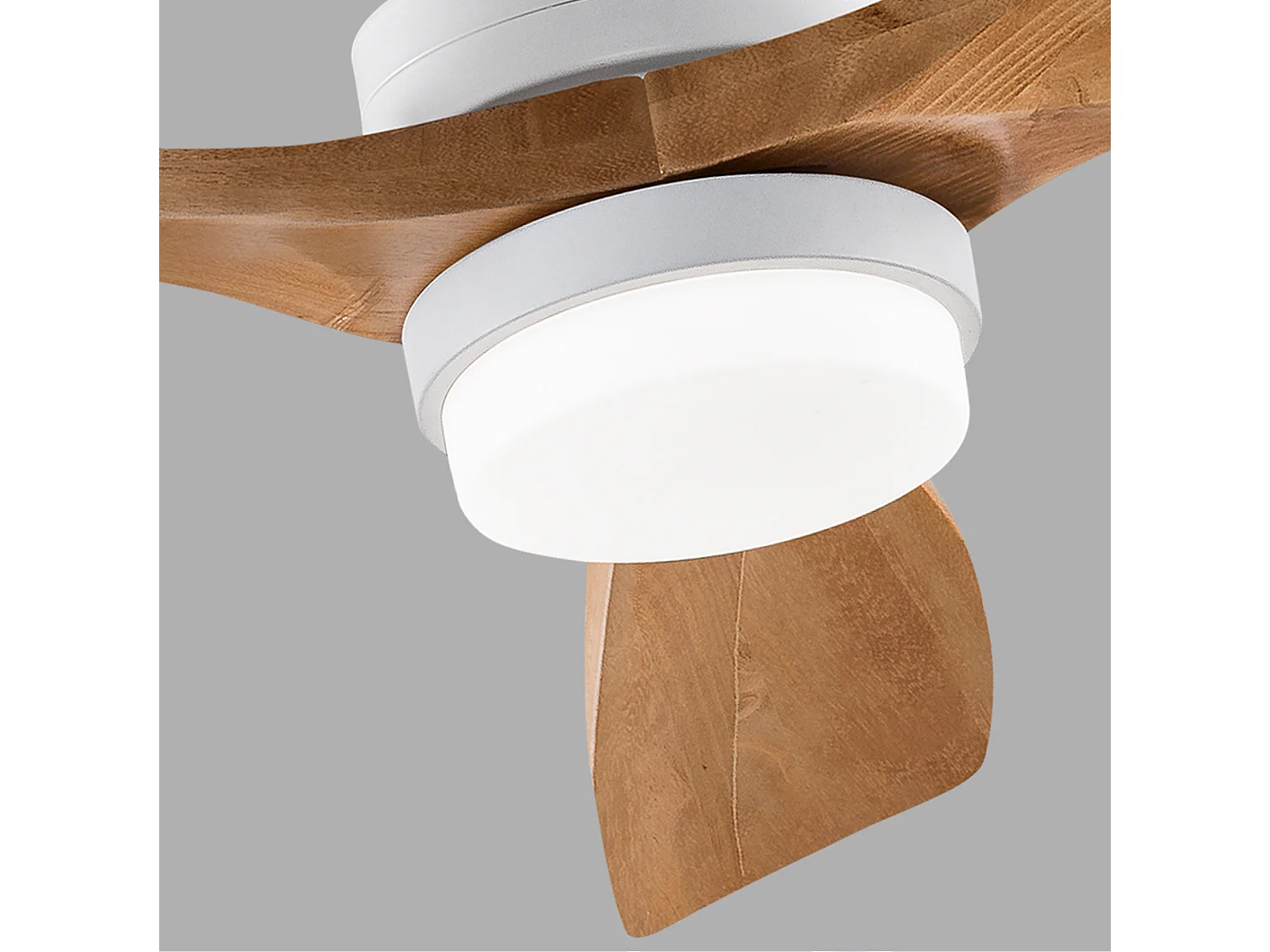 Ventilateur de plafond de 132 cm avec éclairage, télécommande et pales en bois - Blanc et bois