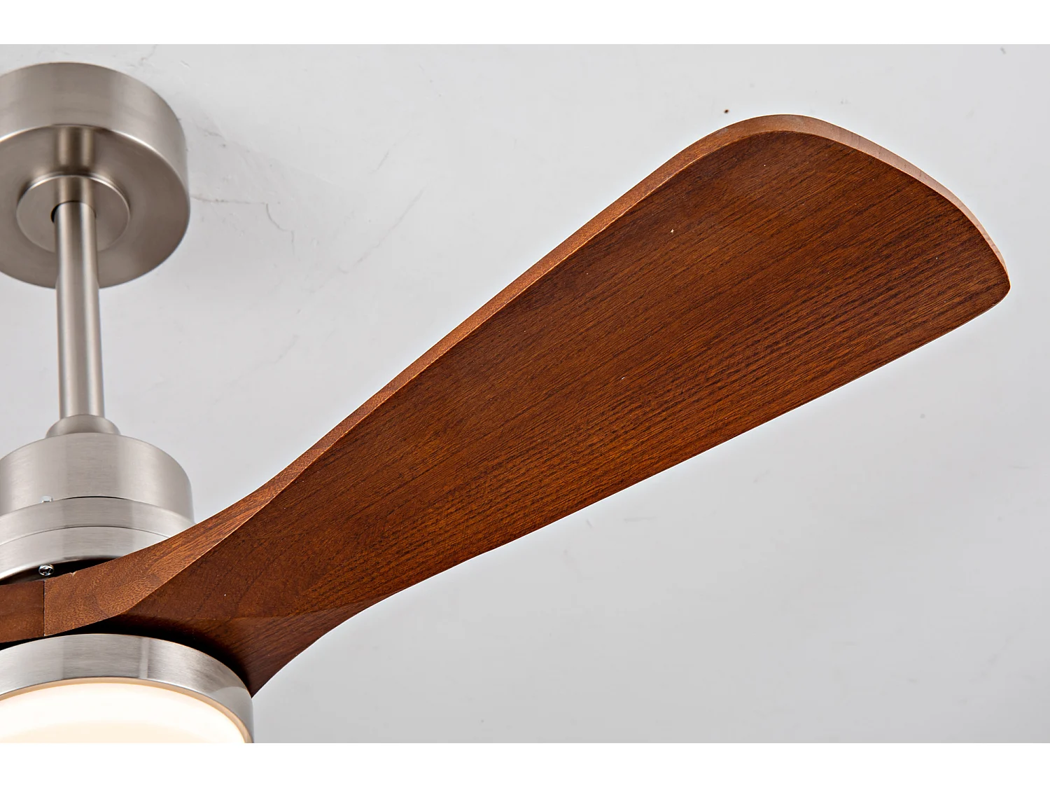 Ventilateur de plafond en bois avec lumière , 3 pales et télécommande, Été/Hiver