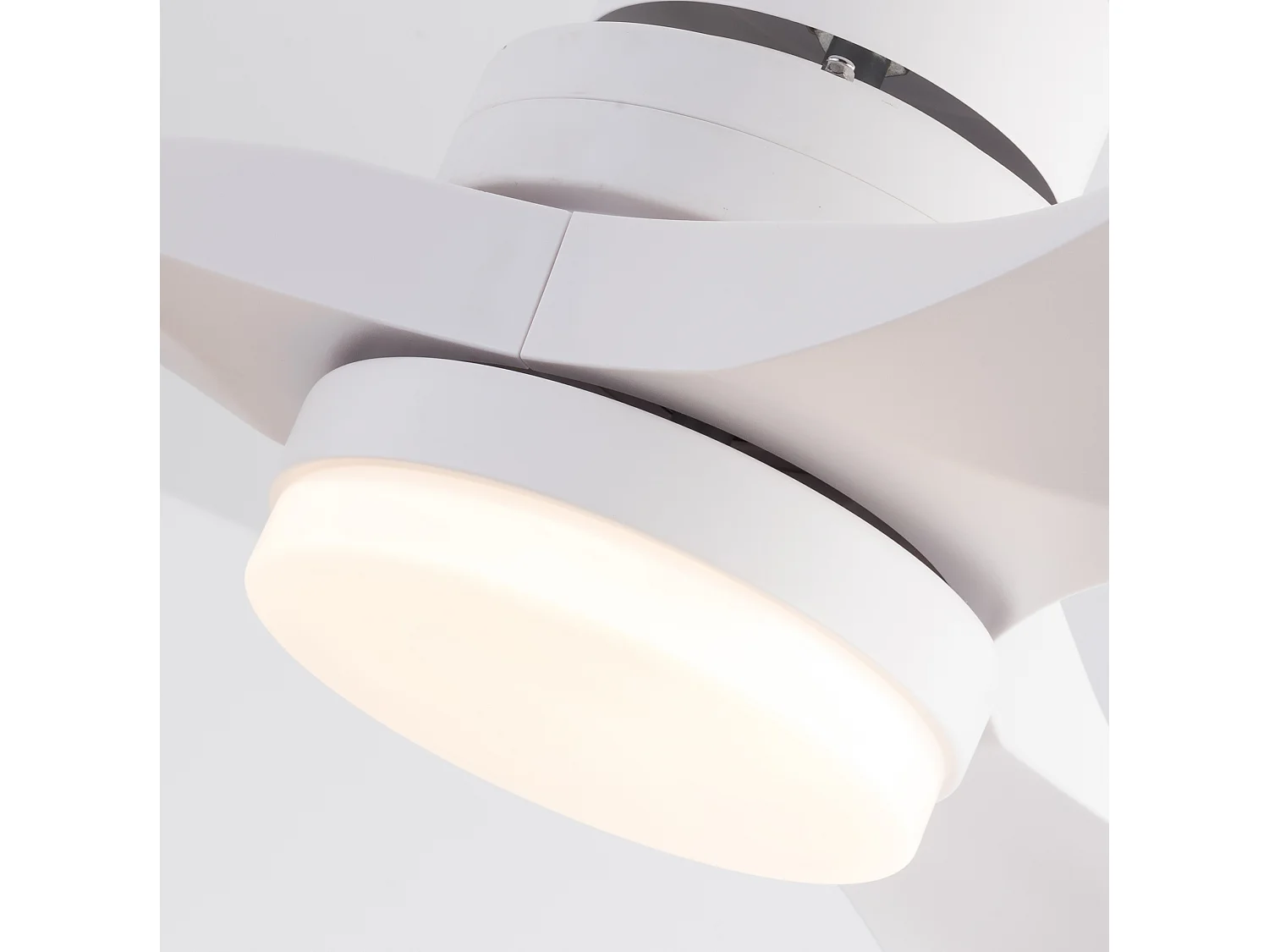 Ventilateur de plafond 107 cm avec lumière , 6 vitesses et minuteur à 3 vitesses - Blanc