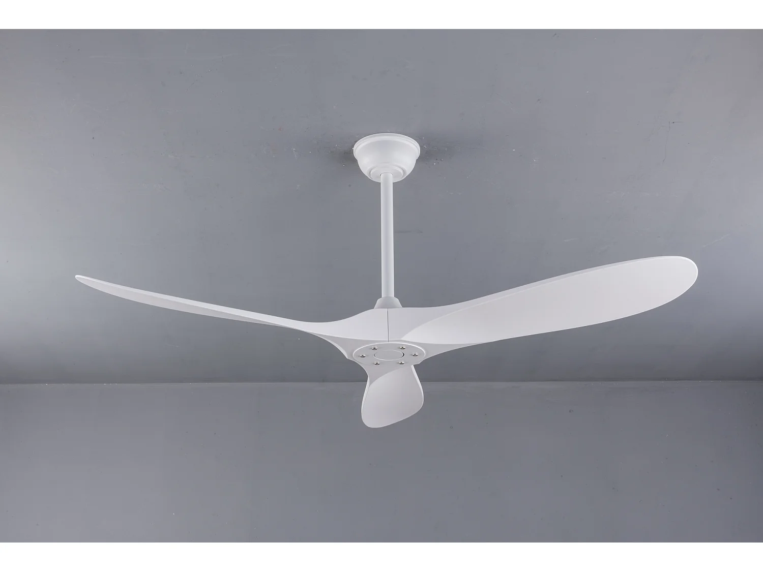 Ventilateur de plafond de 132 cm avec 6 vitesses et télécommande - Blanc