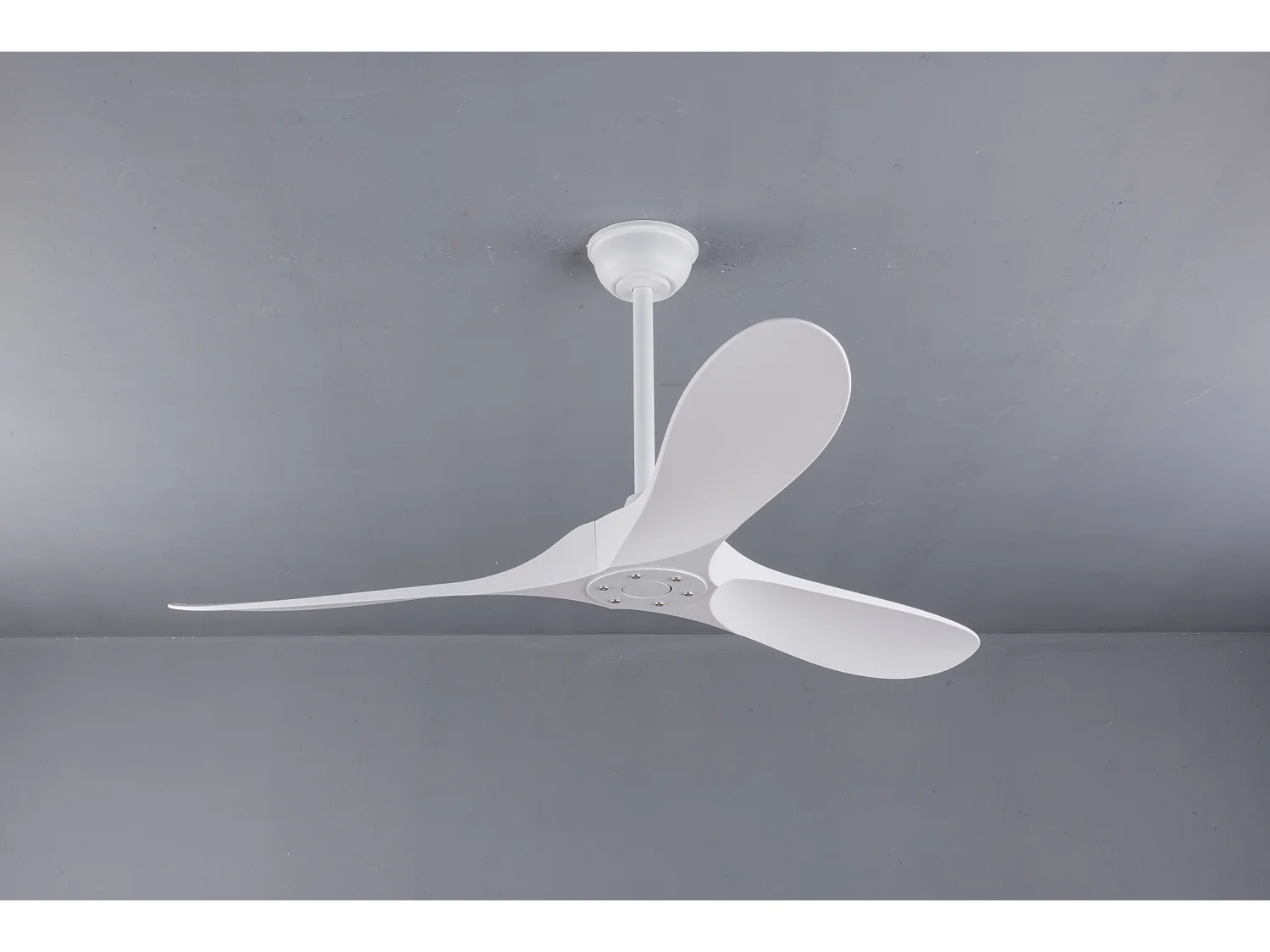 Ventilateur de plafond de 132 cm avec 6 vitesses et télécommande - Blanc