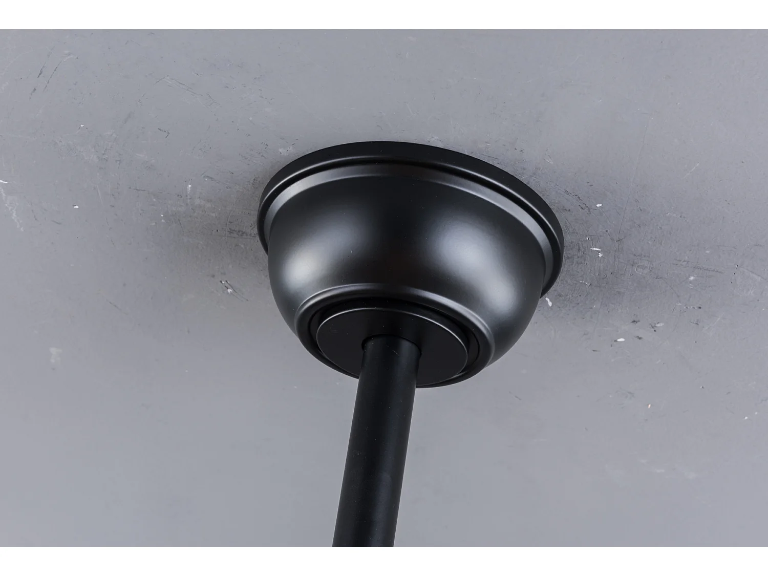 Ventilateur de plafond de 132 cm avec 6 vitesses et télécommande - Bois foncé