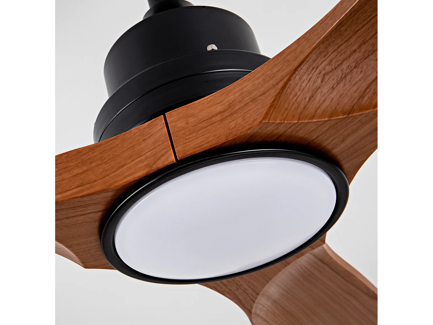 Ventilateur de plafond avec lumière LED intensité variable - Couleur noyer, pour intérieur et extérieur