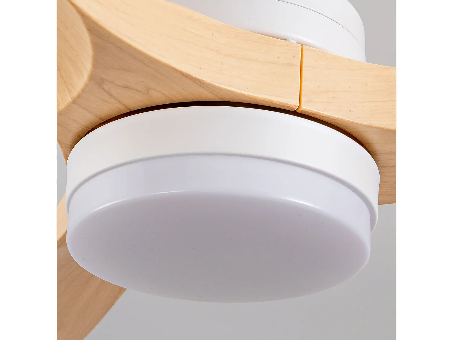 Ventilateur de plafond 107 cm avec lumière , 6 vitesses et minuteur à 3 vitesses - Naturel clair