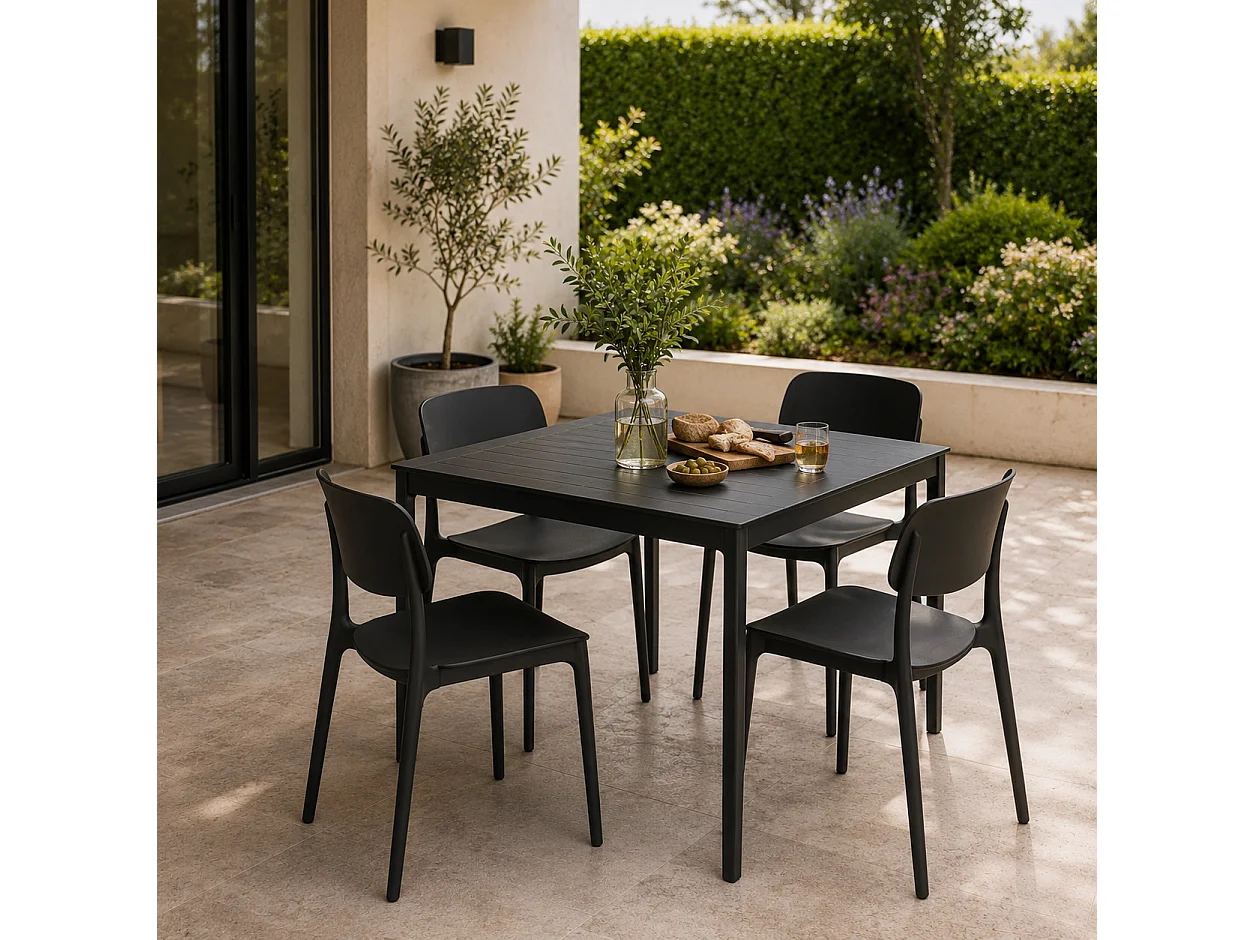 Lot de 6 chaises noires de jardin en plastique empilables avec pieds antidérapants-Longueur 39.5 x Profondeur 50 x Hauteur 79 cm
