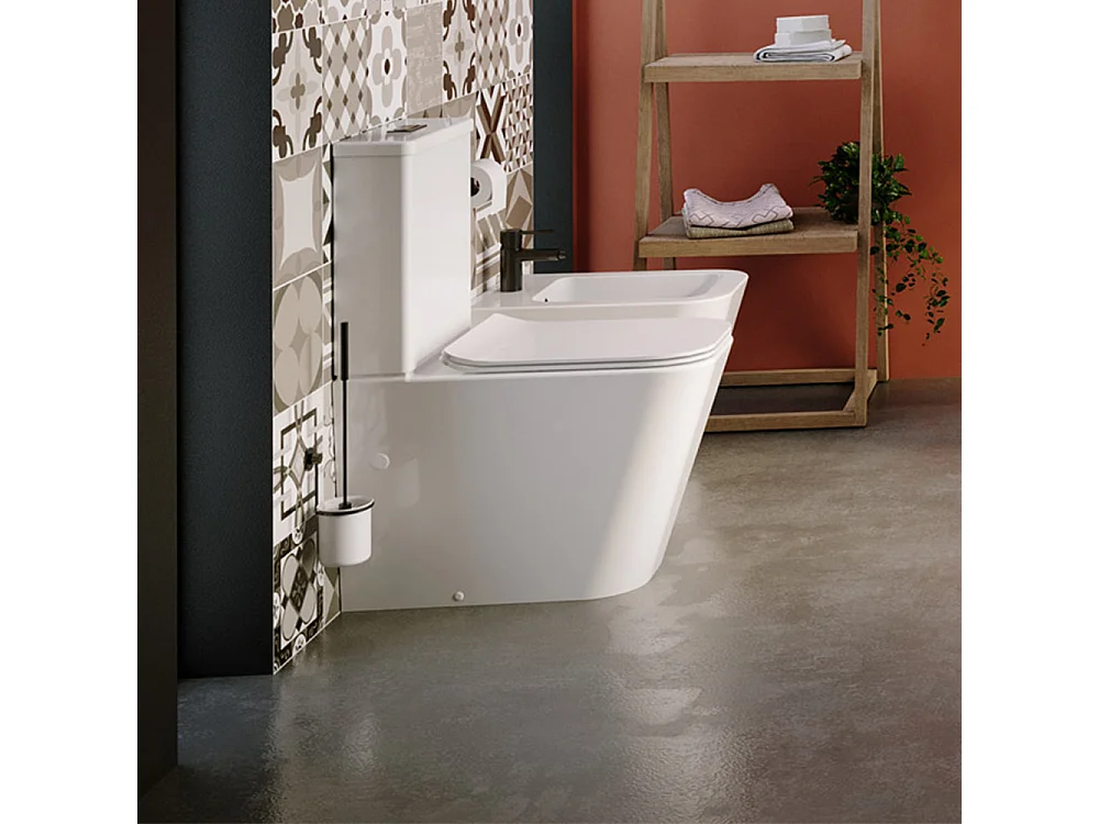 Compleet Rimless Toilet Tegen de Muur | Ultradunne Duroplast Soft Close Toiletzitting met Easy Click | Mat Wit