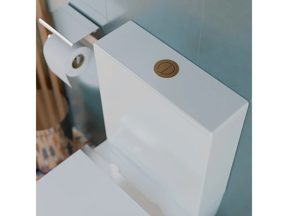 Compleet Toilet Tegen de Muur | Ultradunne Duroplast Soft Close Toiletzitting | Inclusief Reservoir | Glanzend Wit