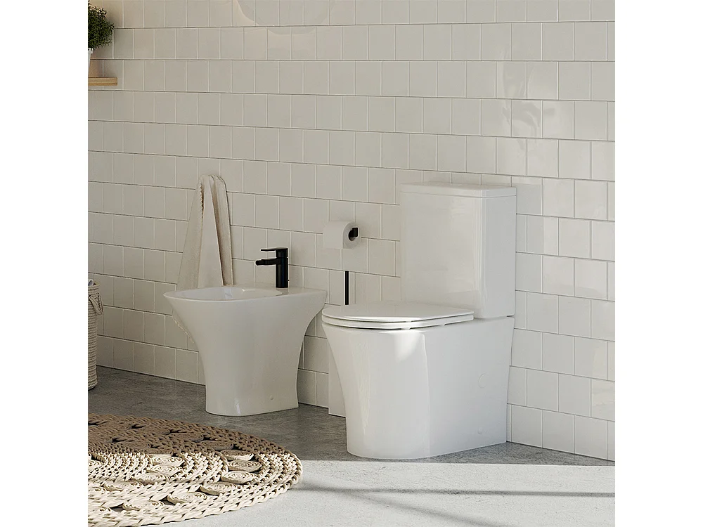Compleet Rimless Toilet Tegen de Muur | Ultradunne Duroplast Soft Close Toiletzitting met Easy Click | Glanzend Wit