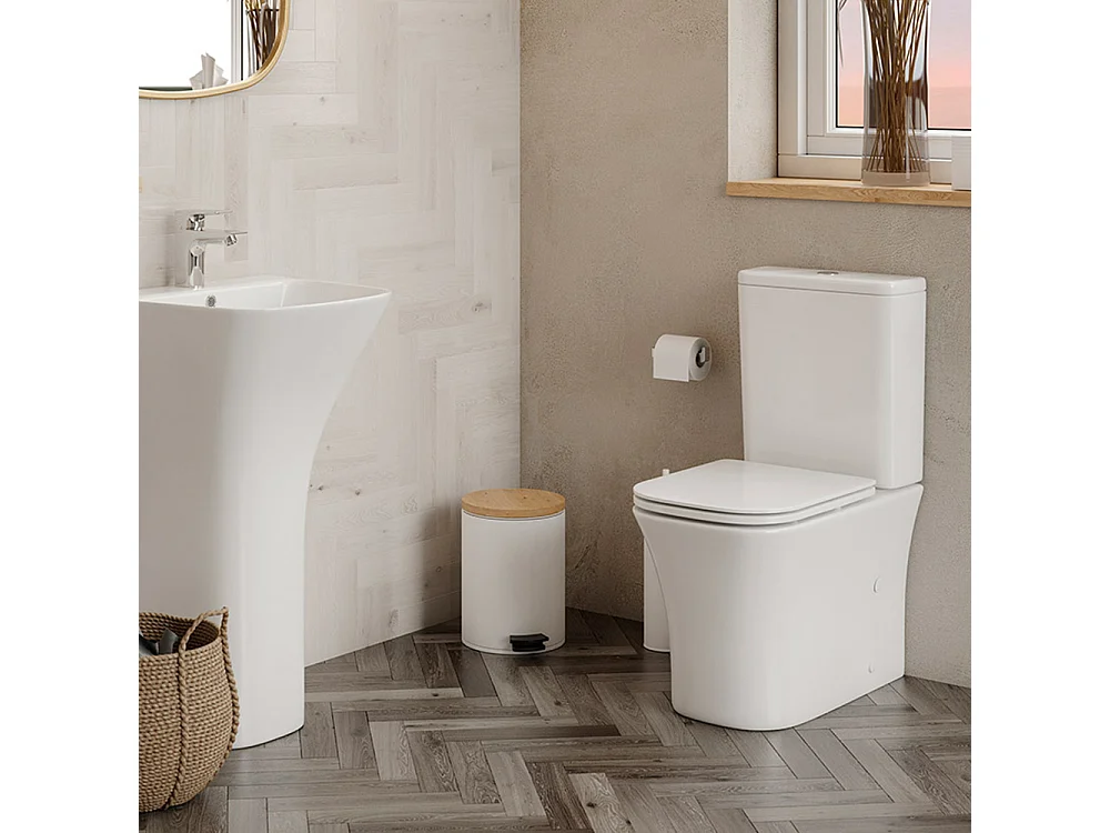 Compleet Rimless Toilet Tegen de Muur | Ultradunne Duroplast Soft Close Toiletzitting met Easy Click | Glanzend Wit