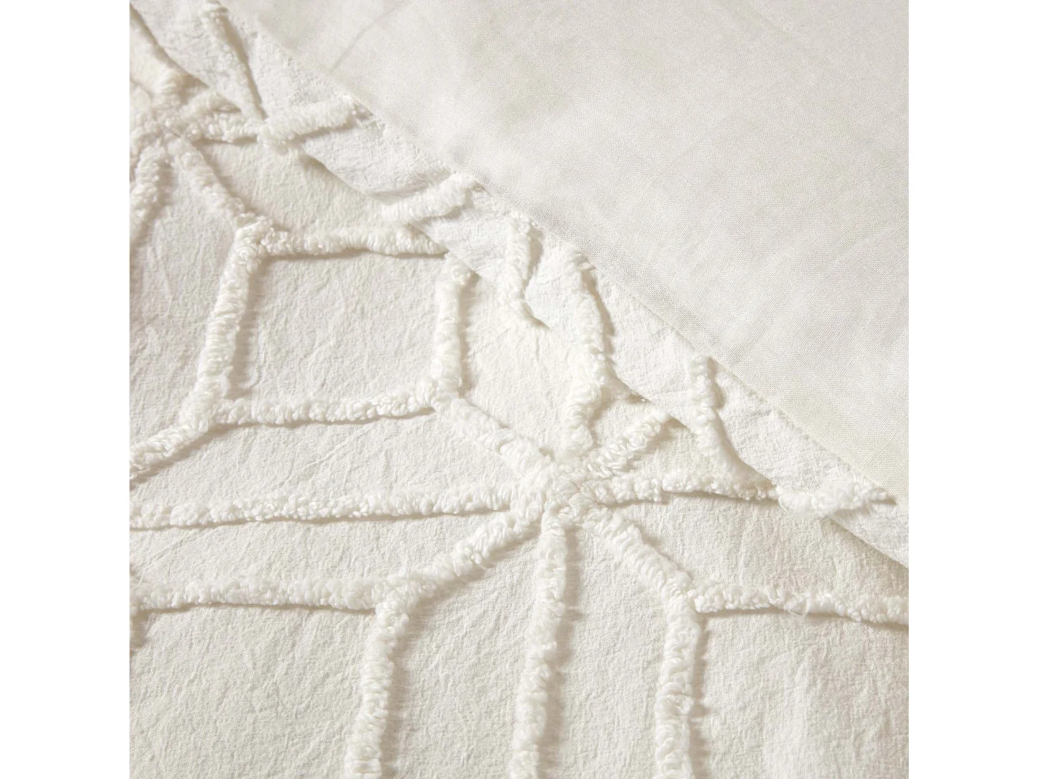 Homescapes White Diamond Cotton Tufted Duvet Cover Set, Double