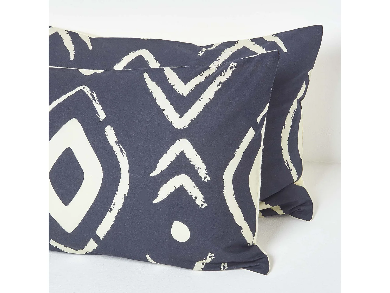 Homescapes Black Aztec Digitally Printed Cotton Duvet Cover Set, Super King