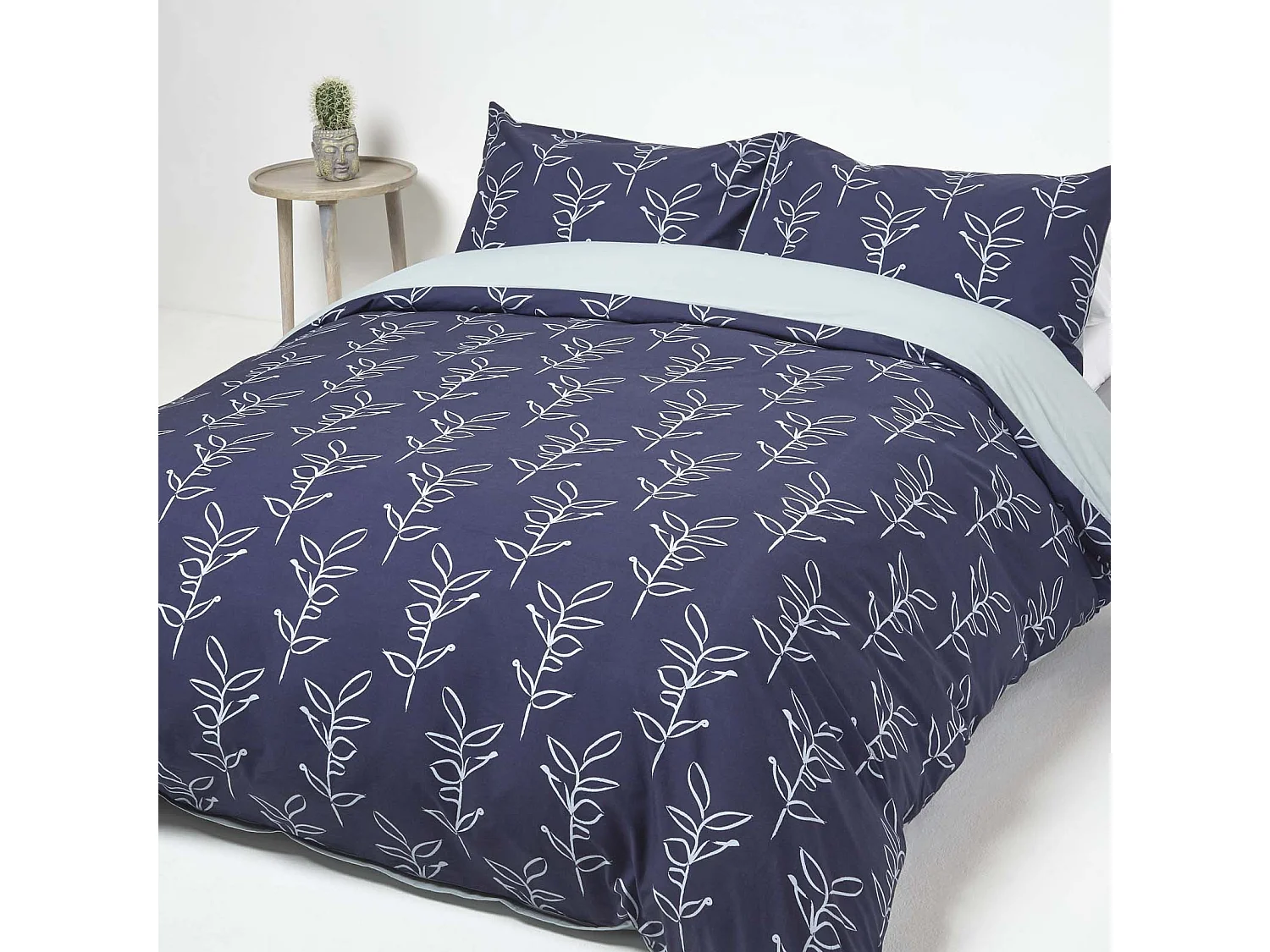 Homescapes Blue Leaf Digitally Printed Cotton Duvet Cover Set, Super King