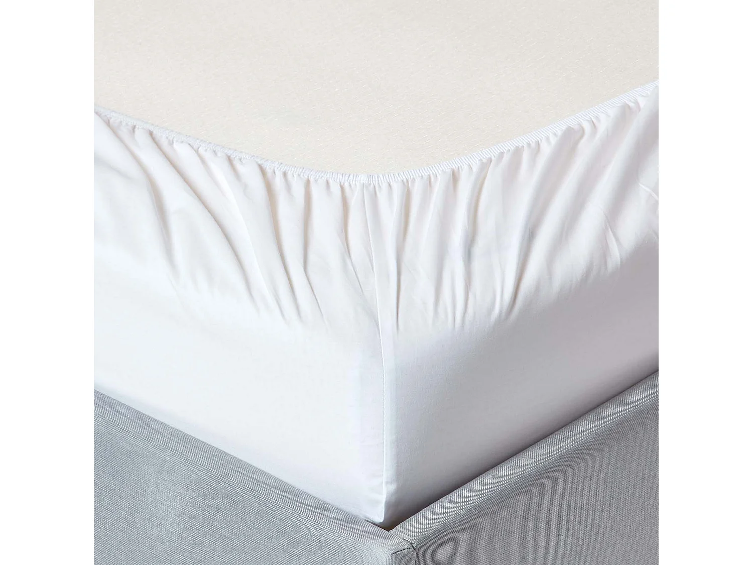Homescapes White Egyptian Cotton Deep Fitted Sheet 200 TC, King