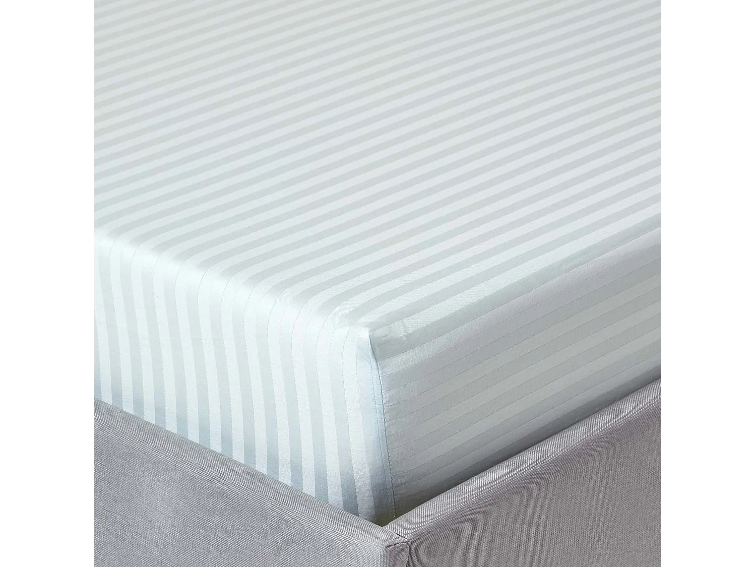 Homescapes Blue Egyptian Cotton Satin Stripe Fitted Sheet 330 TC, Small Double