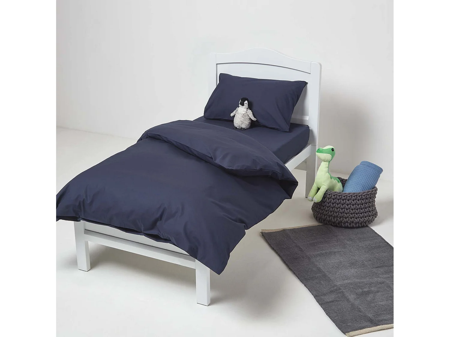 Homescapes Navy Cotton Cot Bed Fitted Sheets 200 Thread Count, 2 Pack