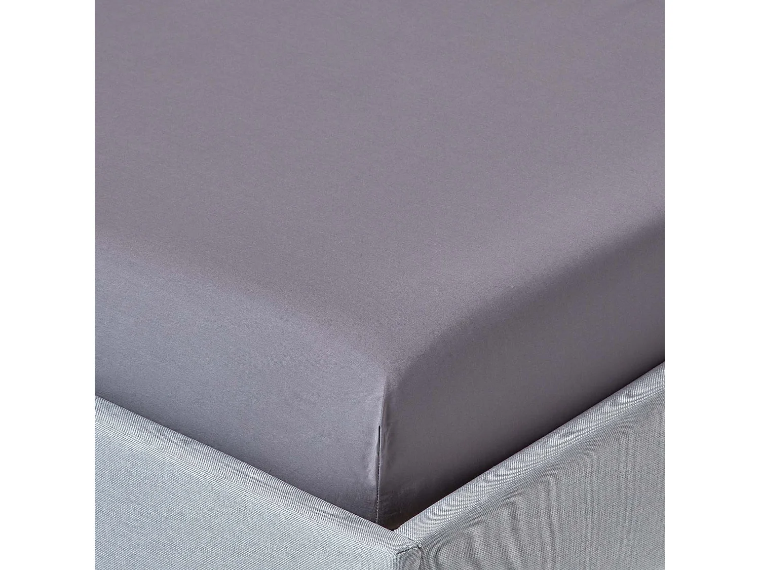Homescapes Dark Grey Egyptian Cotton Fitted Sheet 200 TC, Small Double