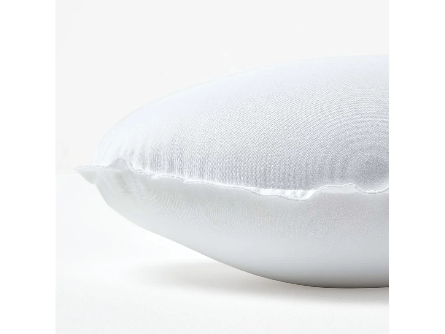 Homescapes Luxury Microfibre Heart Cushion Pad Insert 30 cm â€˜Like Downâ€™, Soft Touch Cover, Hypoallergenic, Machine Washable, Best Bounce-Back, 12"