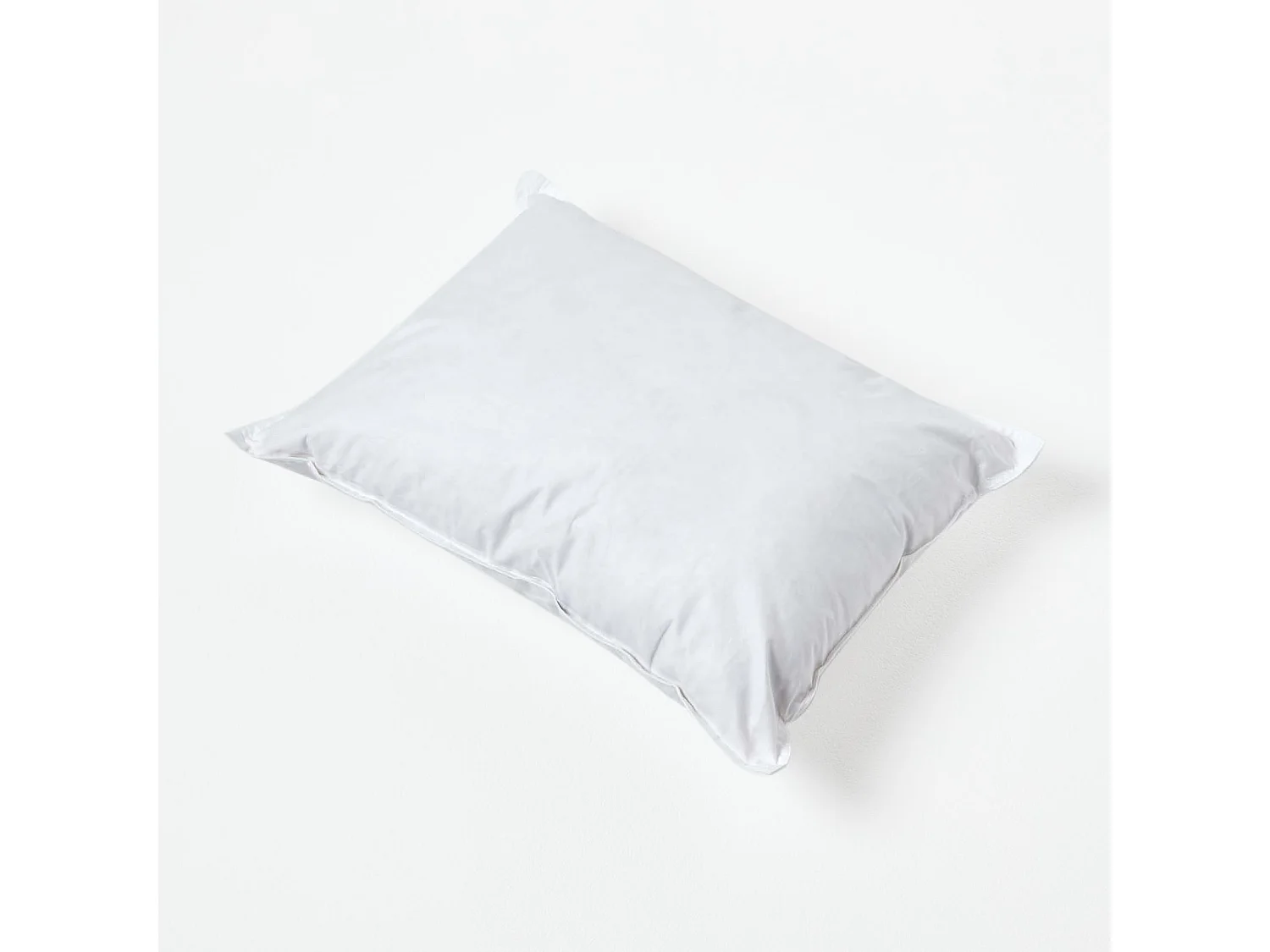 Homescapes Luxury Duck Down Cushion Pad Insert, 30 x 40 cm, Ethical, 100% Cotton Cover, Hypoallergenic, Machine Washable, Bounce-Back, 16 x 12"
