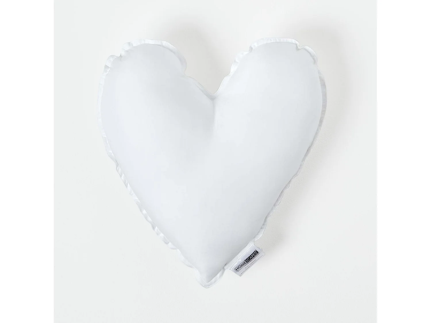 Homescapes Luxury Microfibre Heart Cushion Pad Insert 40 cm â€˜Like Downâ€™, Soft Touch Cover, Hypoallergenic, Machine Washable, Best Bounce-Back, 16"