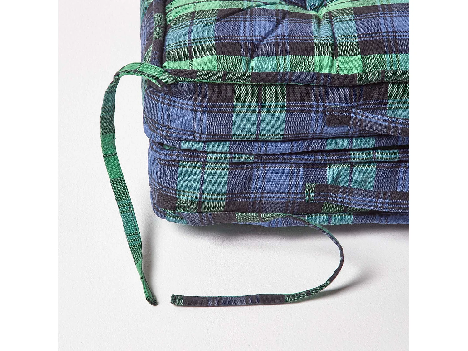 Homescapes Cotton Travel Support Booster Cushion, 50 x 50 cm, Green, Tartan, 100% Cotton Cover, Carry handle, Premium High Density Filling