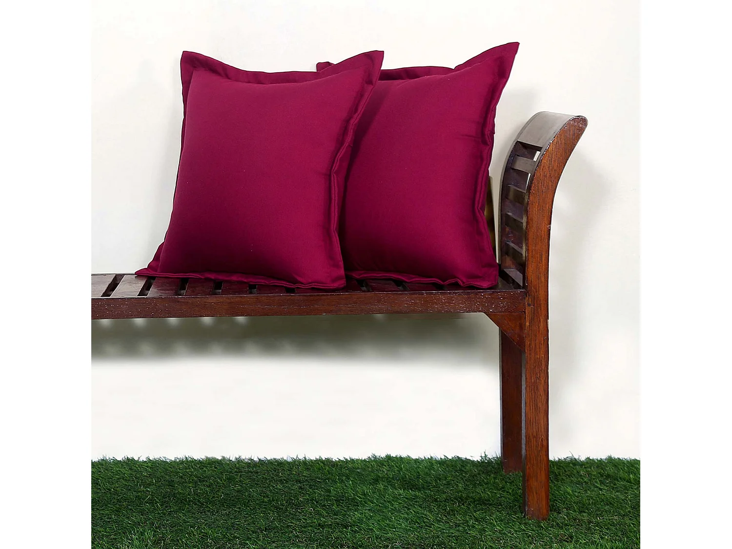 Homescapes Burgundy Plain Outdoor Cushions for Garden Waterproof 45 cm, Set of 2