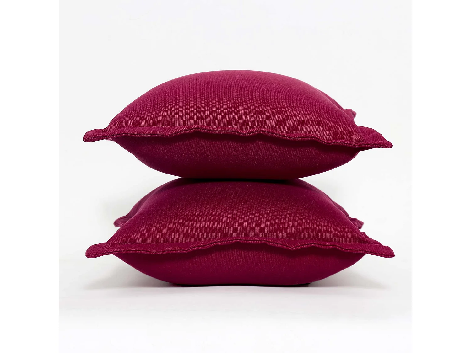 Homescapes Burgundy Plain Outdoor Cushions for Garden Waterproof 45 cm, Set of 2