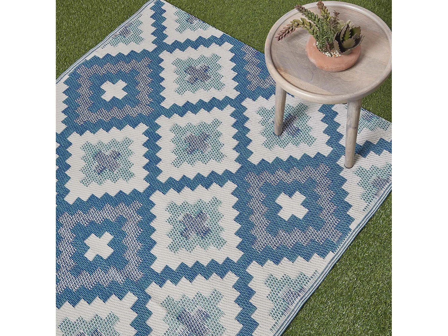 Homescapes Luxury Outdoor Rug Waterproof Reversible for Garden Patio, 120 x 180 cm, Blue, 100% Recycled, Mia Aztec