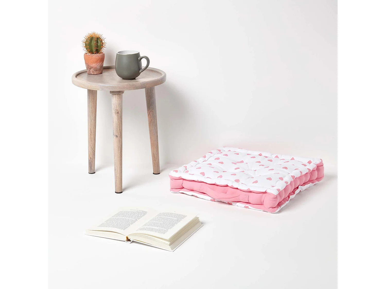 Homescapes 100% Cotton Heart Floor Cushion, 40 x 40 x 8 cm, Pink, OEKO-TEX Certified, Handcrafted, 16 x 16 x 3"