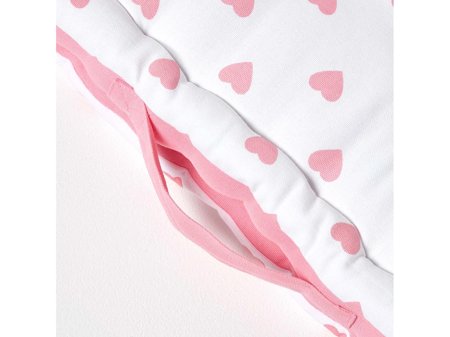 Homescapes 100% Cotton Heart Floor Cushion, 40 x 40 x 8 cm, Pink, OEKO-TEX Certified, Handcrafted, 16 x 16 x 3"
