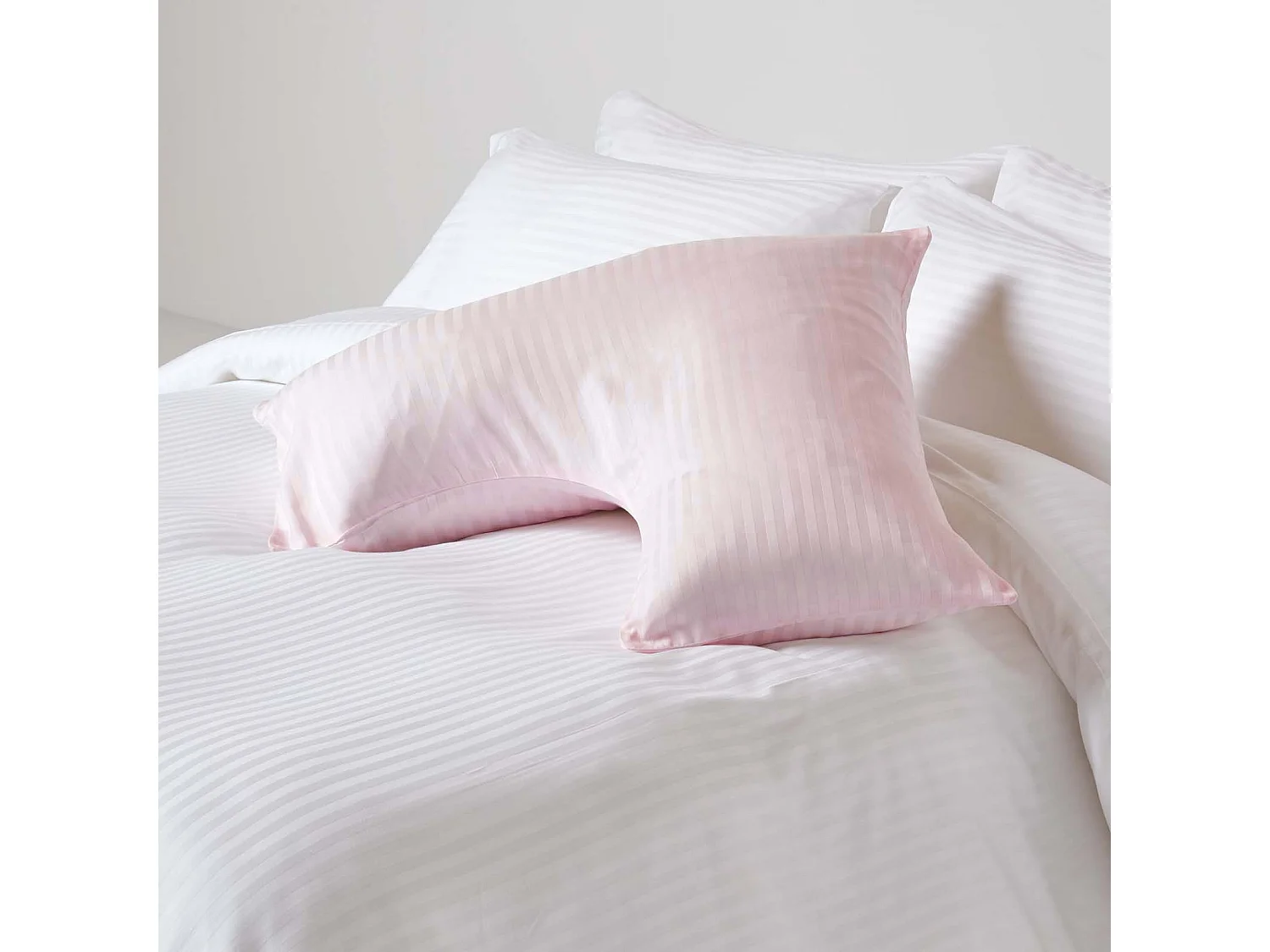 Homescapes Pink Egyptian Cotton Super Soft V Shaped Pillowcase 330 TC