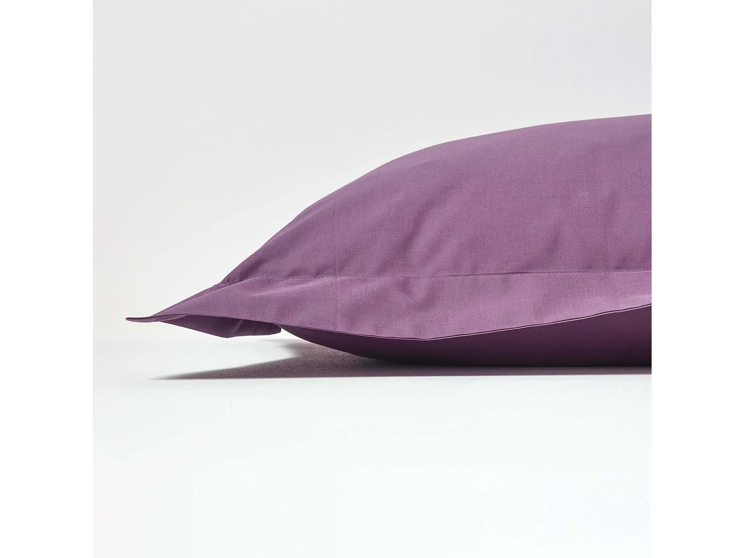 Homescapes Grape Egyptian Cotton Oxford Pillowcase 200 TC, Standard Size