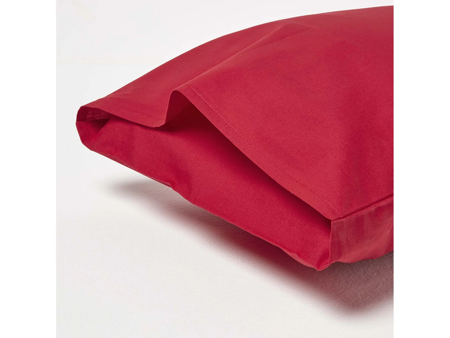 Homescapes Red Cotton Kids Pillowcases 40 x 60 cm 200 Thread Count, 2 Pack