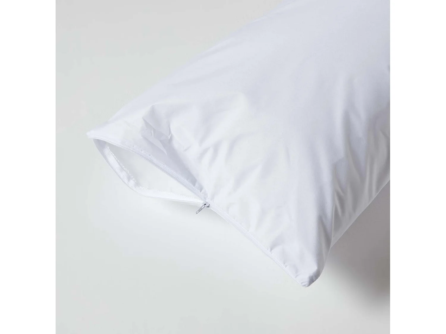 Homescapes Waterproof Pillow Protectors 40 x 80 cm, Pack of 4