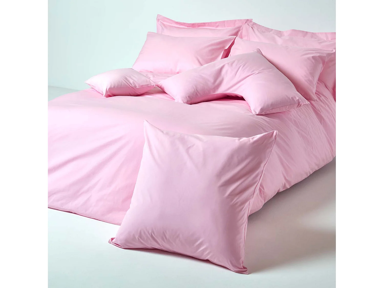 Homescapes Pink Continental Egyptian Cotton Pillowcase 200 TC, 40 x 40 cm