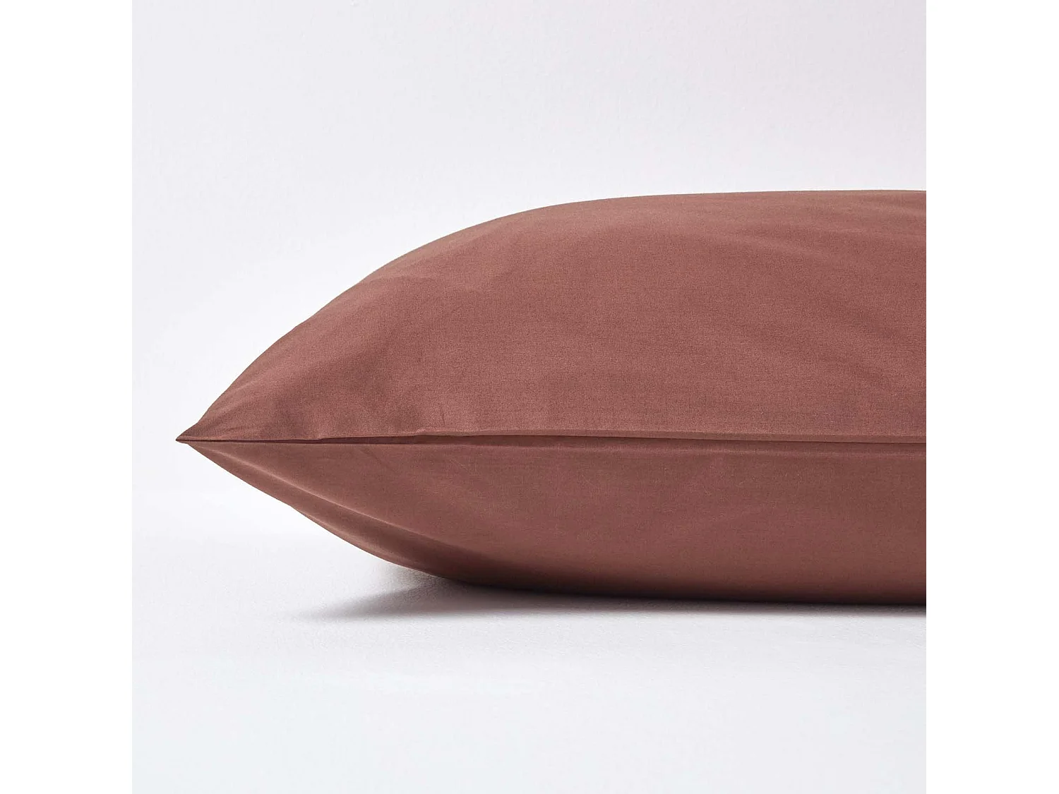 Homescapes Chocolate Continental Egyptian Cotton Pillowcase 200 TC, 60 x 60 cm