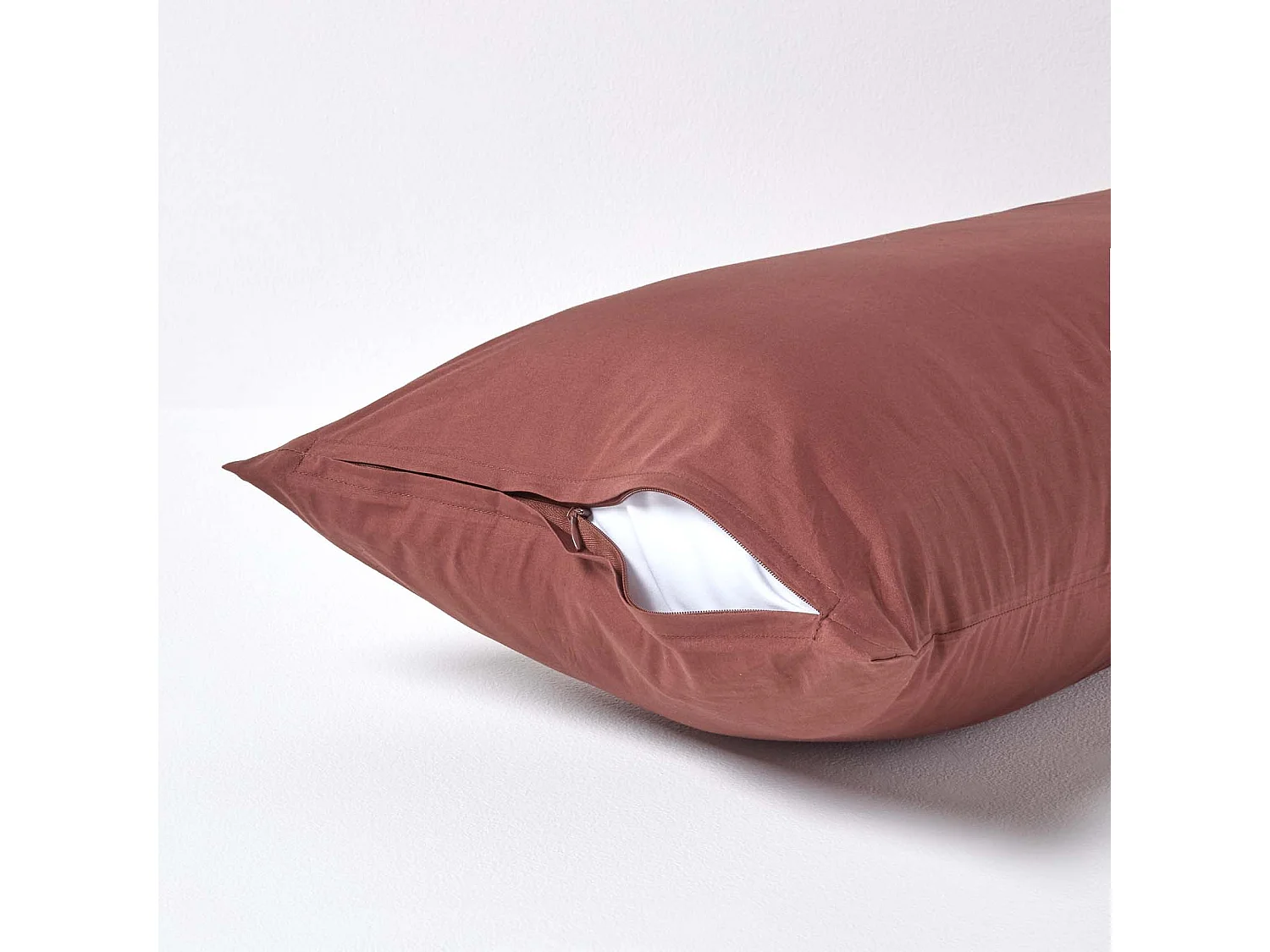 Homescapes Chocolate Continental Egyptian Cotton Pillowcase 200 TC, 40 x 80 cm
