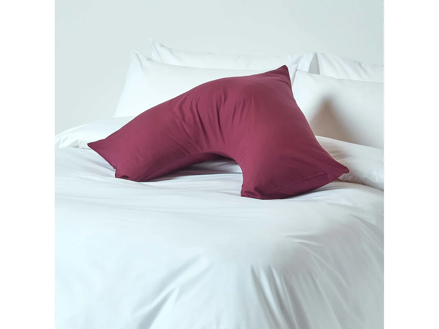 Homescapes Plum Egyptian Cotton V Shaped Pillowcase 200 TC