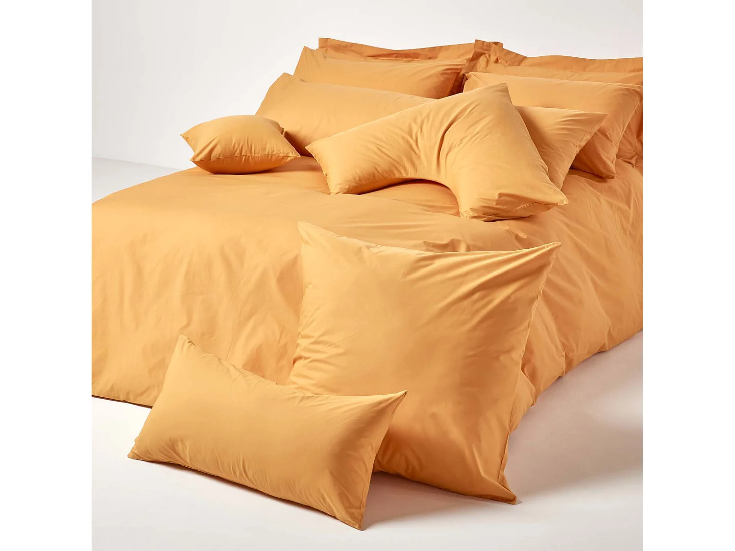 Homescapes Mustard Yellow Egyptian Cotton Oxford Pillowcase 200 TC, Standard