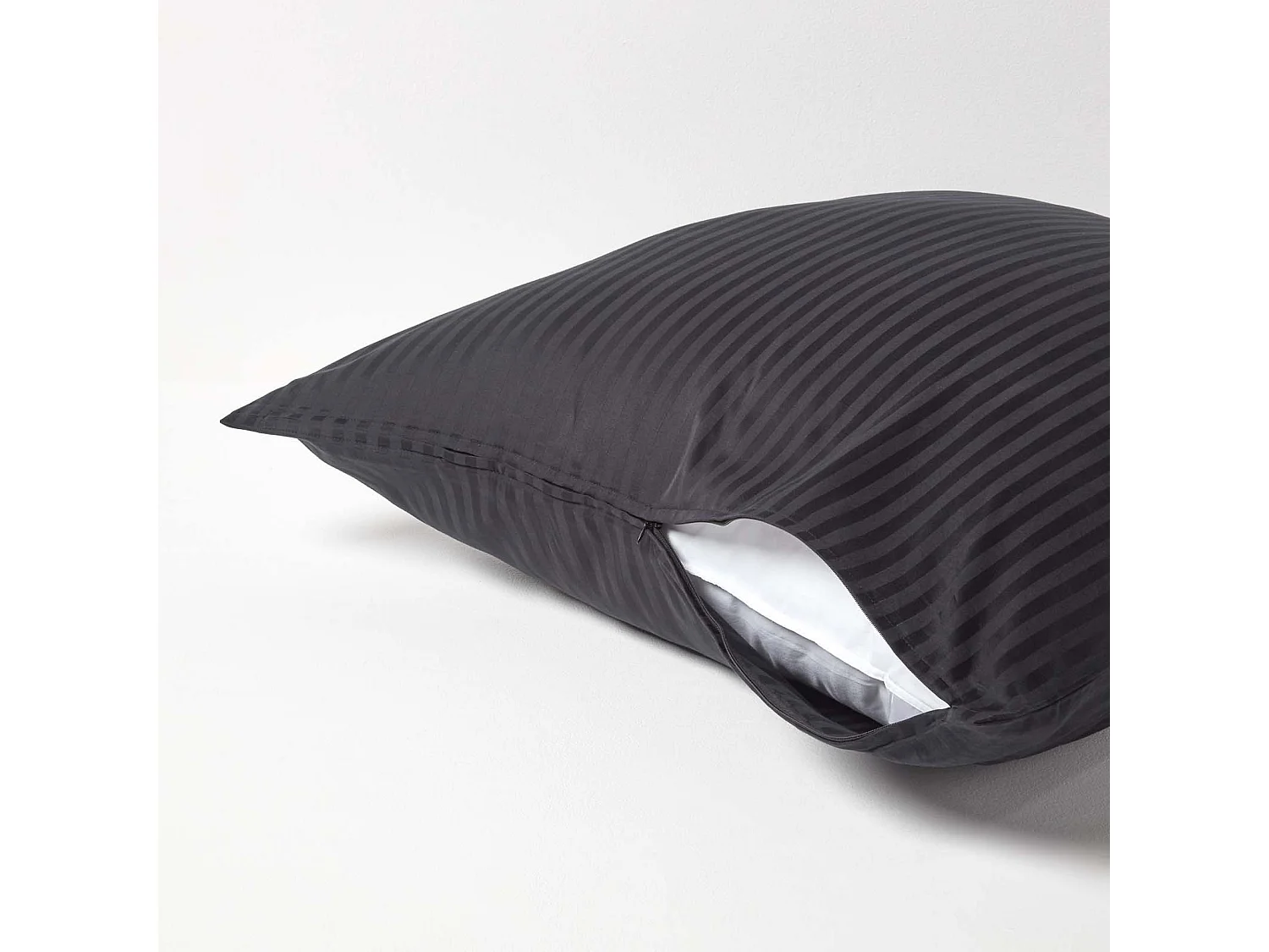 Homescapes Black Continental Egyptian Cotton Pillowcase 330 TC, 80 x 80 cm