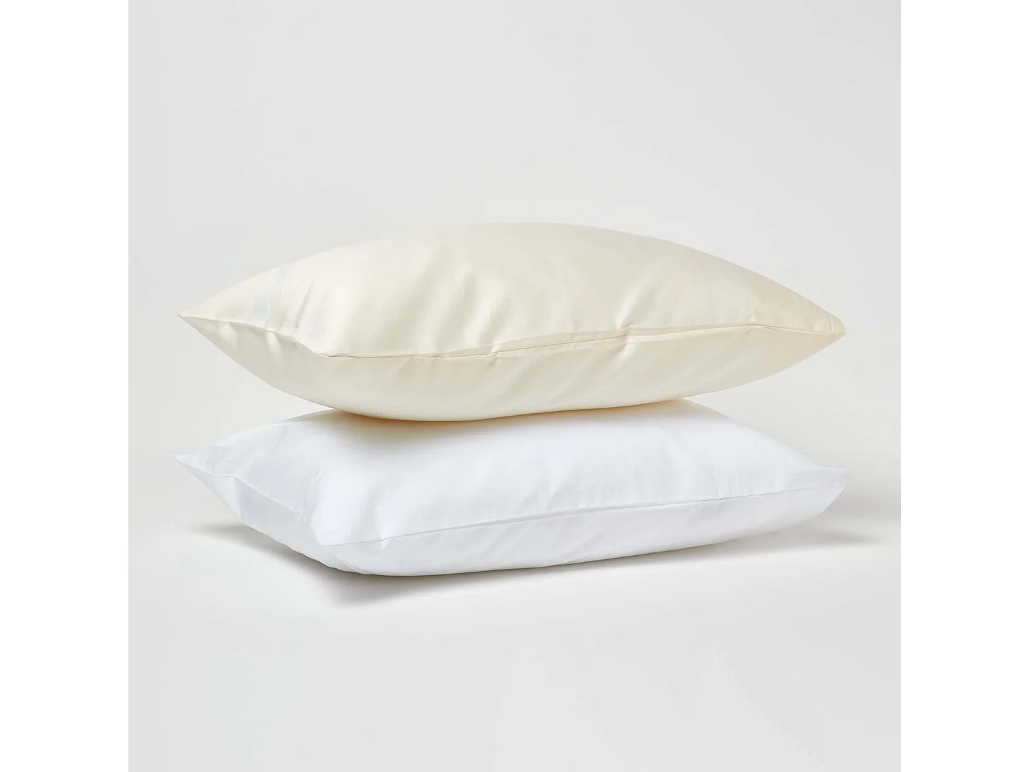 Homescapes White Organic Cotton Kids Pillowcases 40 x 60 cm 400 Thread Count, 2 Pack