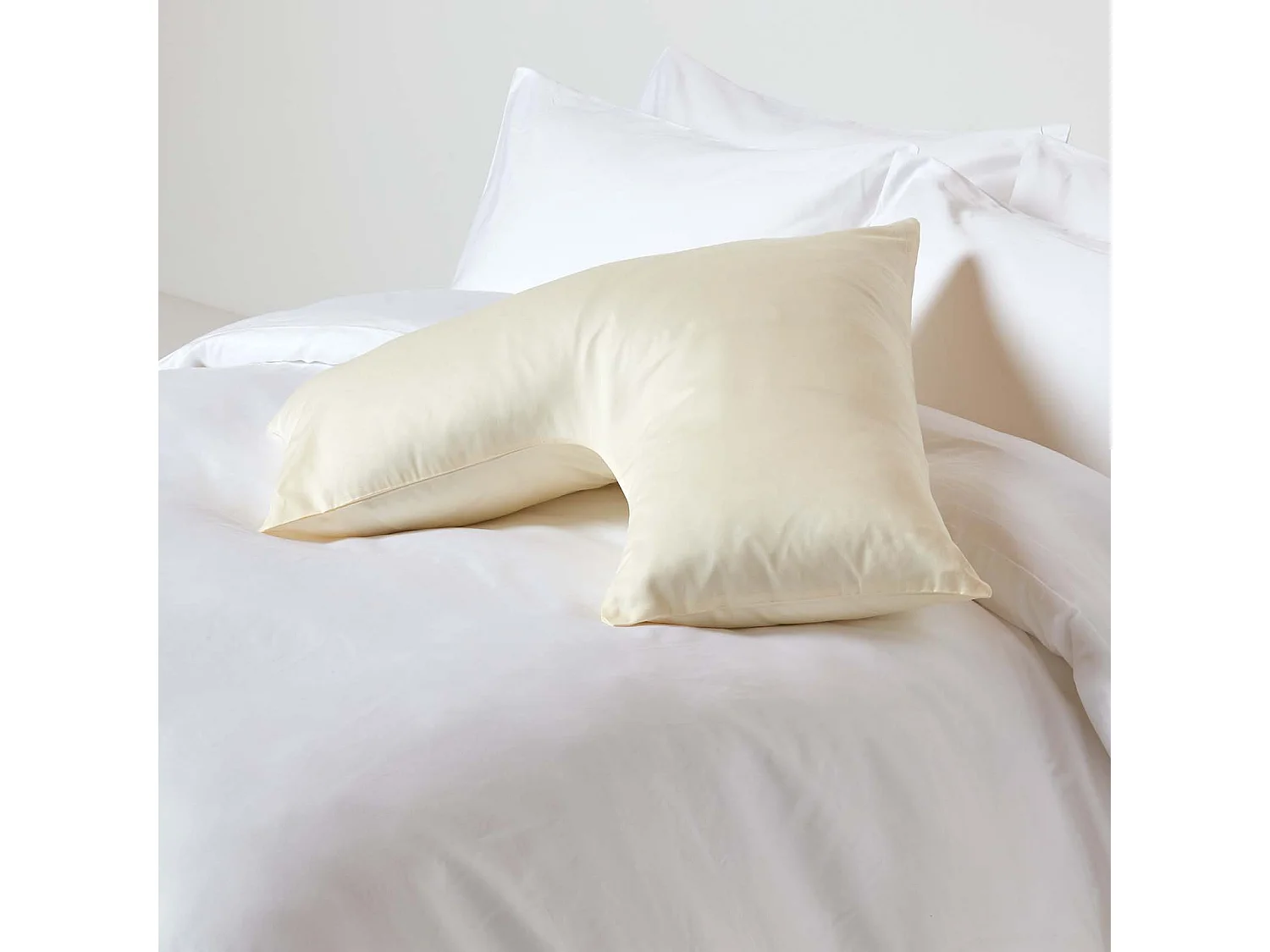 Homescapes Cream V Shaped Pillowcase Organic Cotton 400 Thread Count