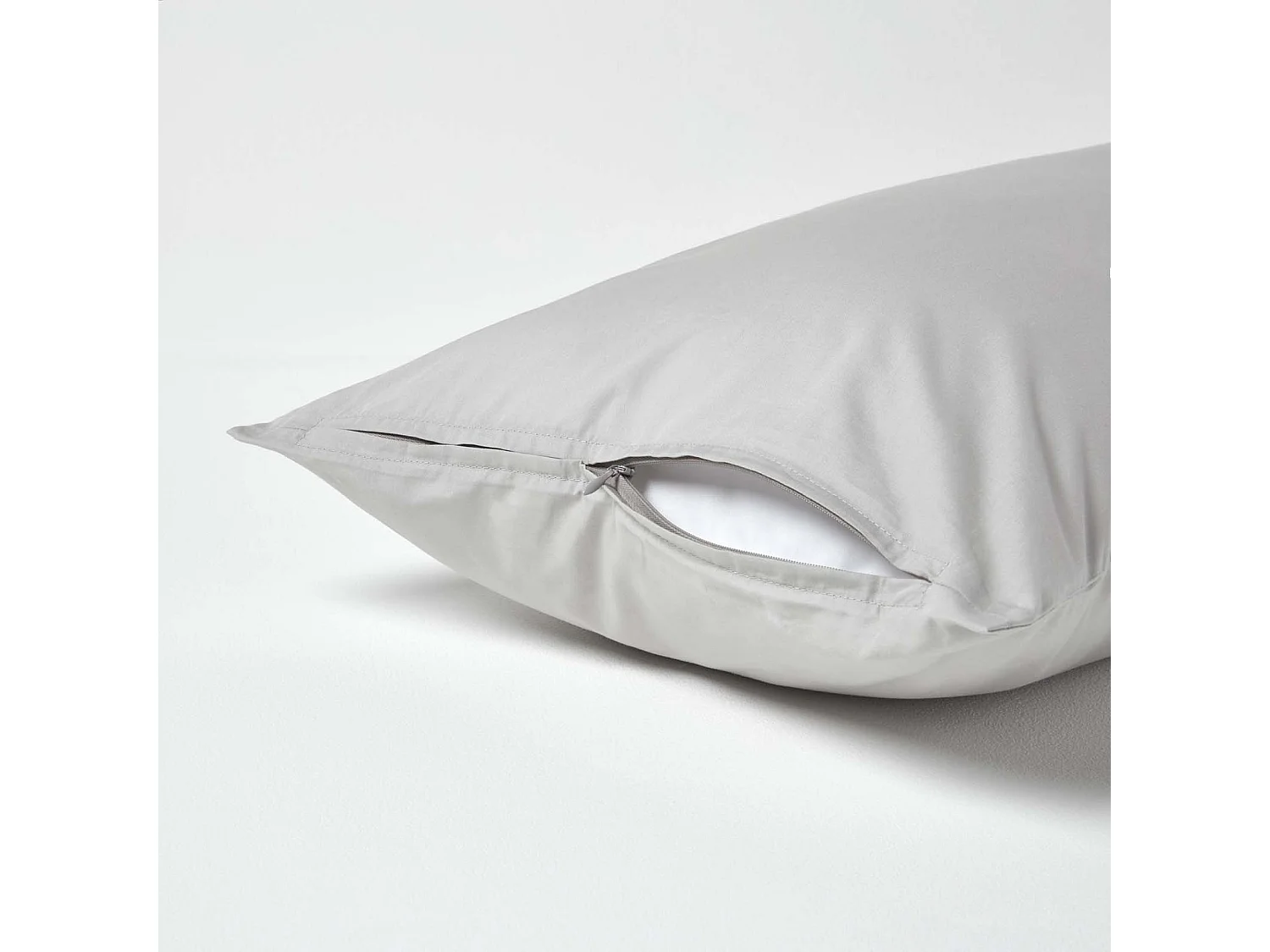 Homescapes Silver Grey Continental Egyptian Cotton Pillowcase 200 TC, 40 x 80 cm