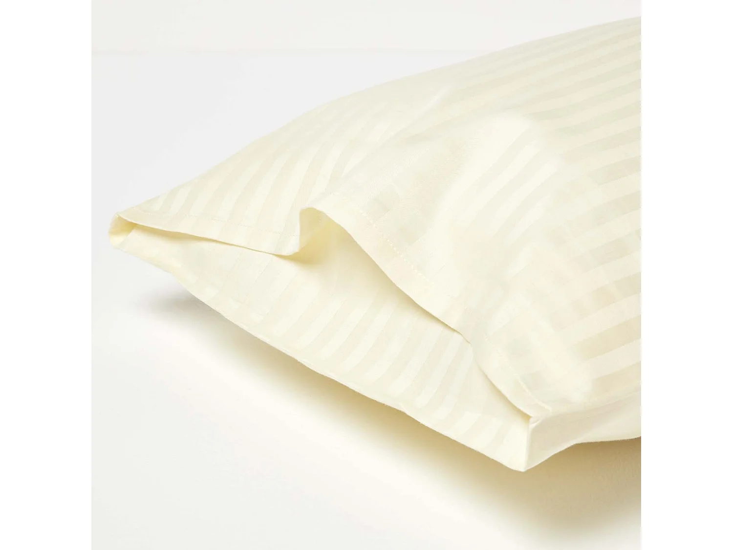 Homescapes Yellow Cotton Stripe Kids Pillowcases 40 x 60 cm 330 Thread Count, 2 Pack